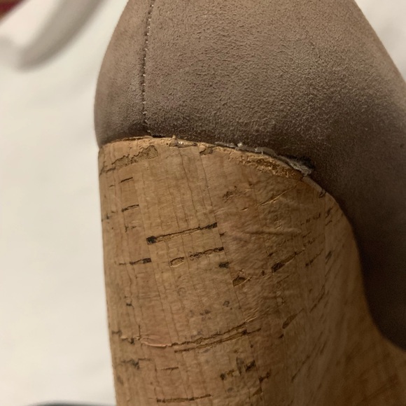 Stuart Weitzman Wedge Open Toe Size 8 1/2 - Picture 5 of 8